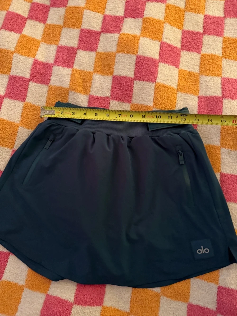 ALO Yoga Green Women's Athletic Skirt with Zipper Pockets